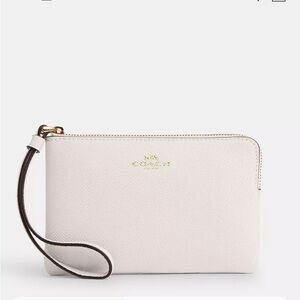 Coach Corner Zip Wristlet NWT